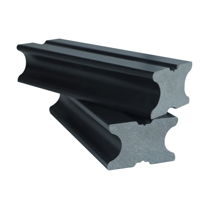 Onderligger massief tbv. vlonderplanken composiet zwart  337x4x2,5 cm